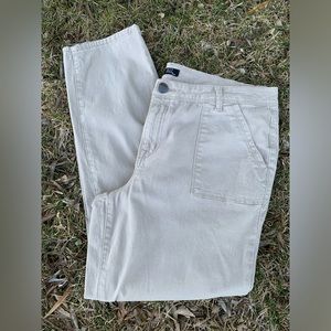 •1822 DENIM•Cotton Twill Cropped Pants•Size 16 M•
Like New!!
